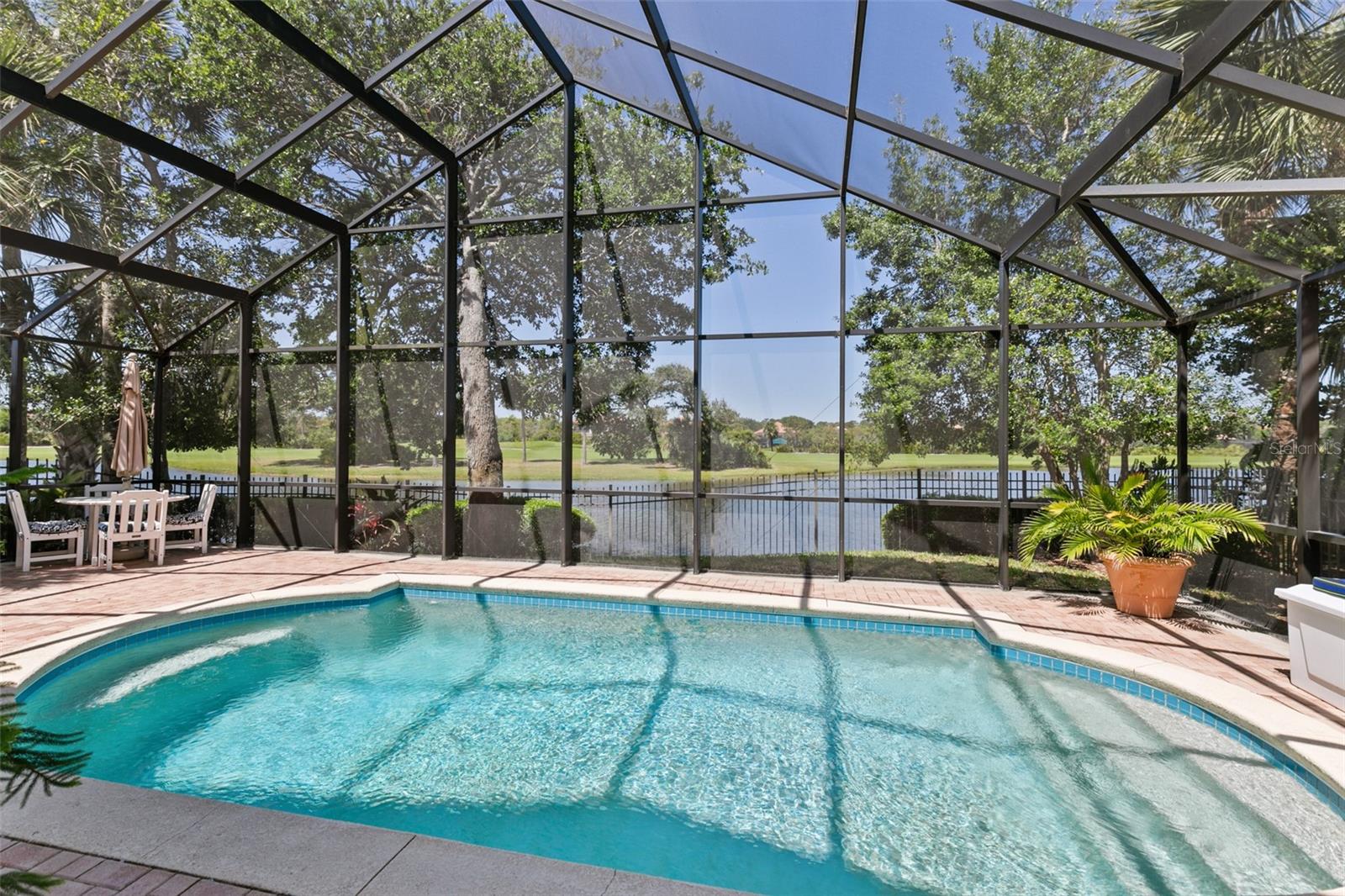 61 KINGFISHER LANE