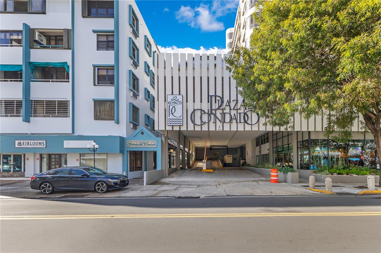 64 PLAZA DEL CONDADO AVENUE Apt. 602