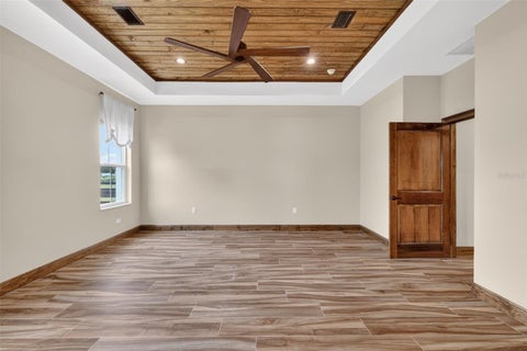Tiny photo for 5496 Nantahala Lane, Lady Lake, FL 32159 (MLS # G5112837)