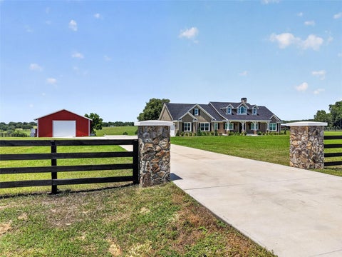 Tiny photo for 5496 Nantahala Lane, Lady Lake, FL 32159 (MLS # G5112837)