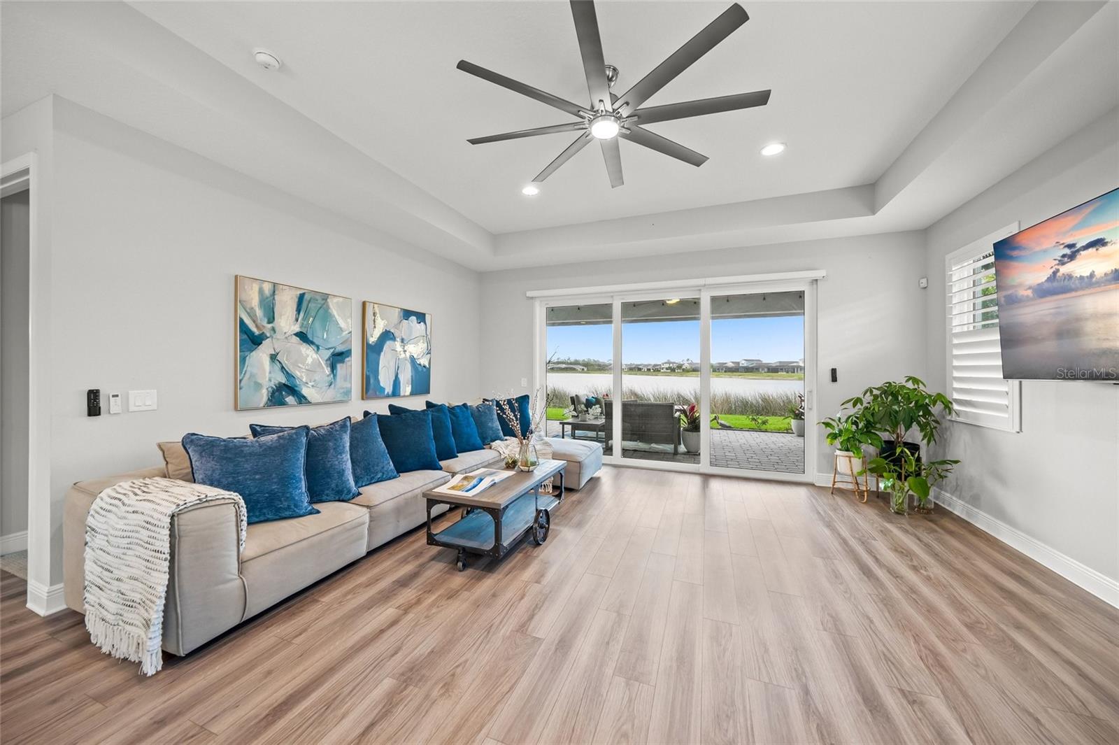 LAKEHOUSE COVE/WATERSIDE PH 4 - Residential