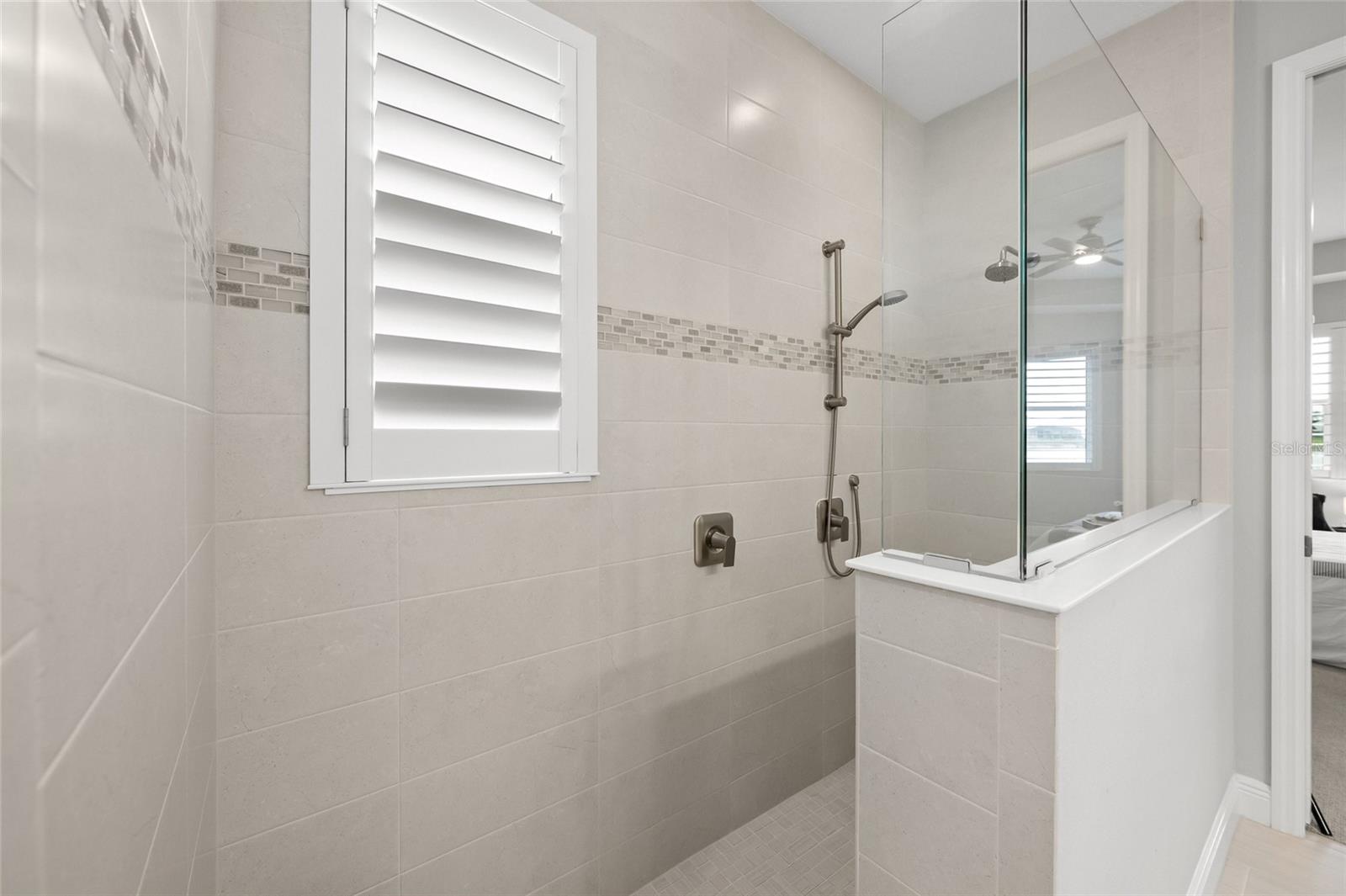 LAKEHOUSE COVE/WATERSIDE PH 4 - Residential