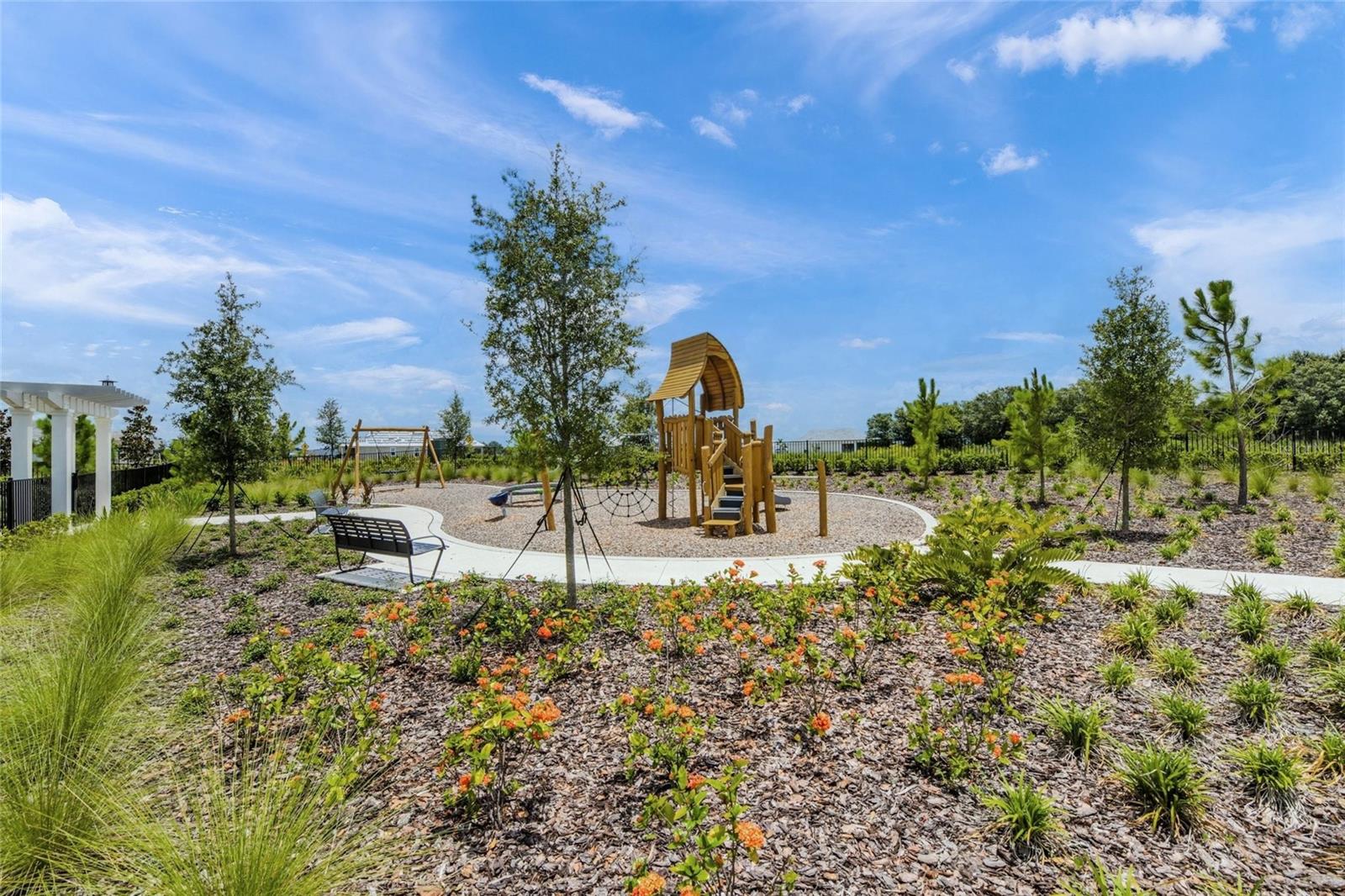 LAKEHOUSE COVE/WATERSIDE PH 4 - Residential