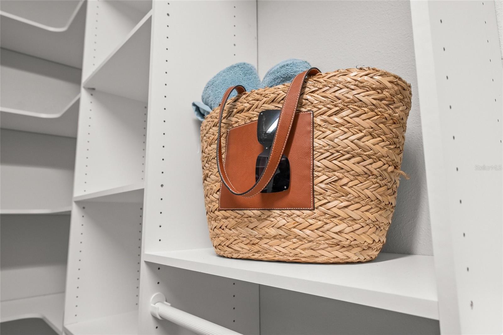 LAKEHOUSE COVE/WATERSIDE PH 4 - Residential