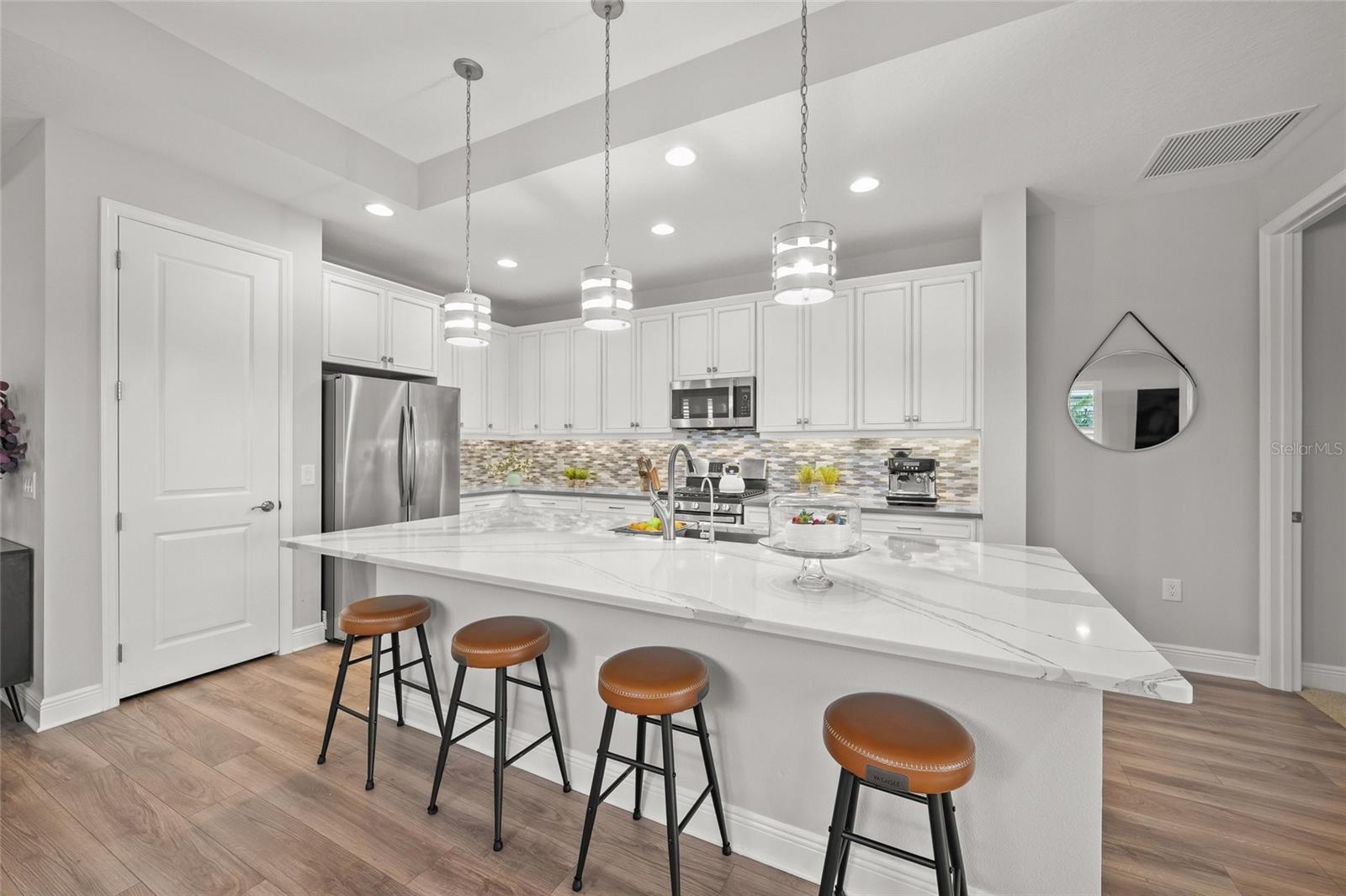 LAKEHOUSE COVE/WATERSIDE PH 4 - Residential