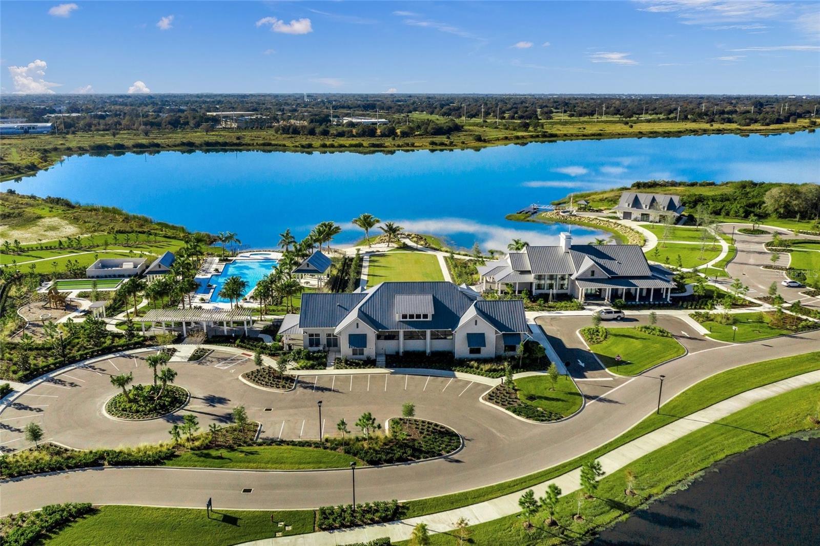 LAKEHOUSE COVE/WATERSIDE PH 4 - Residential