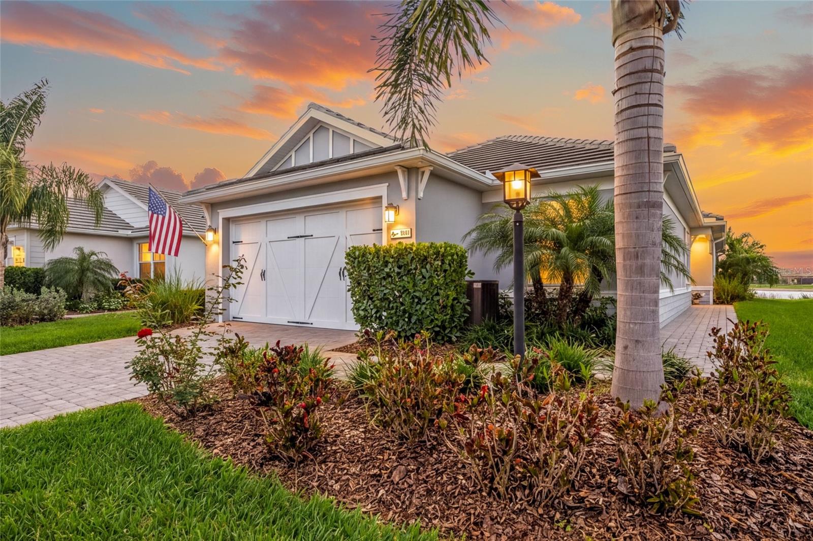 LAKEHOUSE COVE/WATERSIDE PH 4 - Residential