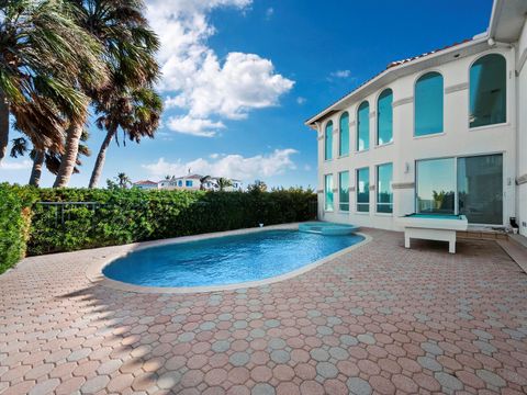 A home in LONGBOAT KEY