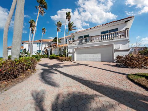 A home in LONGBOAT KEY