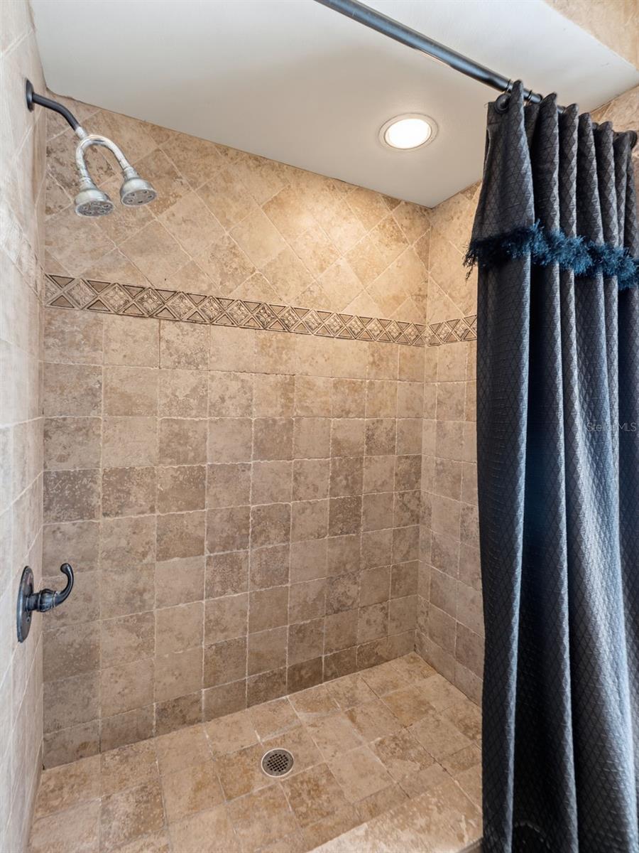 BAYSIDE VILLAGE - Residential