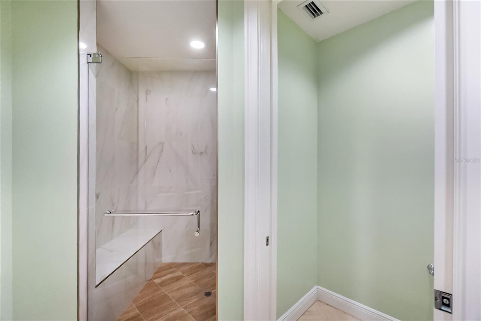 THE BEACH RESIDENCES - Residential