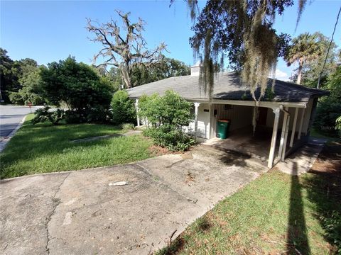 A home in MOUNT DORA