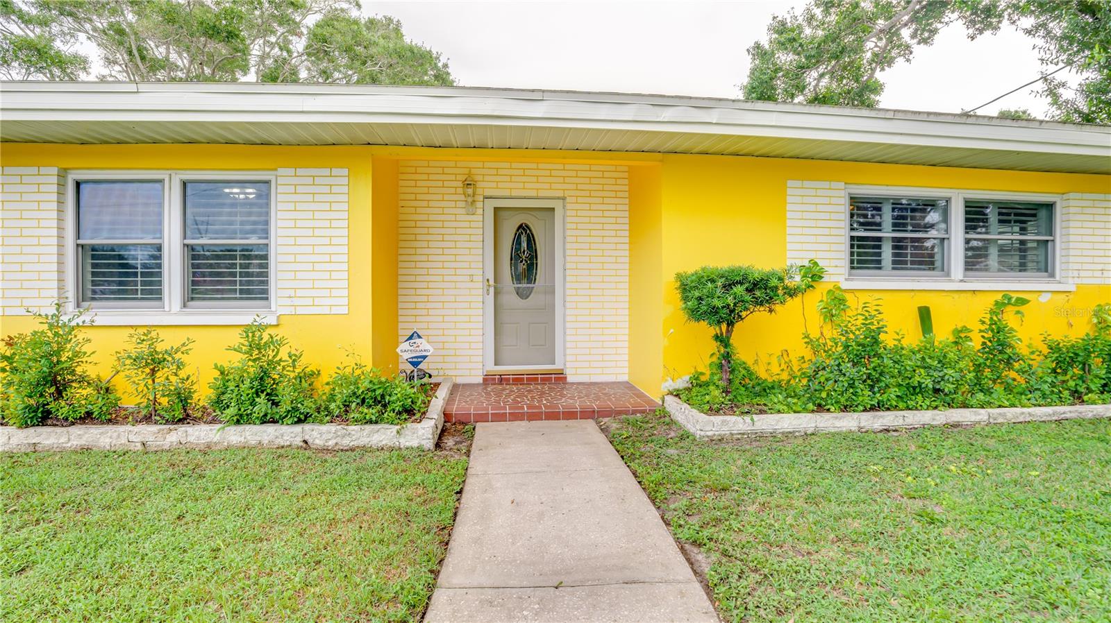 1729 KENILWORTH DRIVE