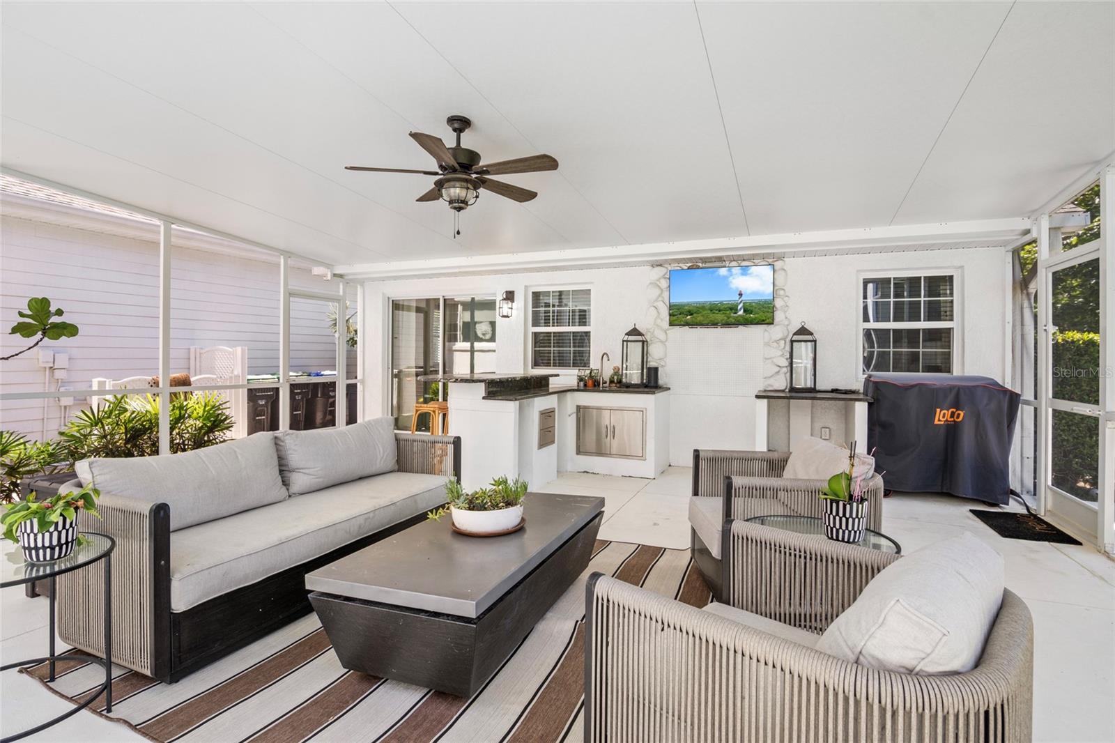 DEER ISLAND PH 02 - Residential
