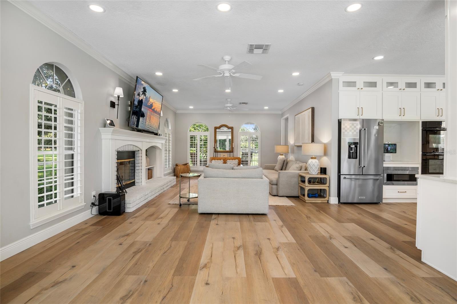 DEER ISLAND PH 02 - Residential