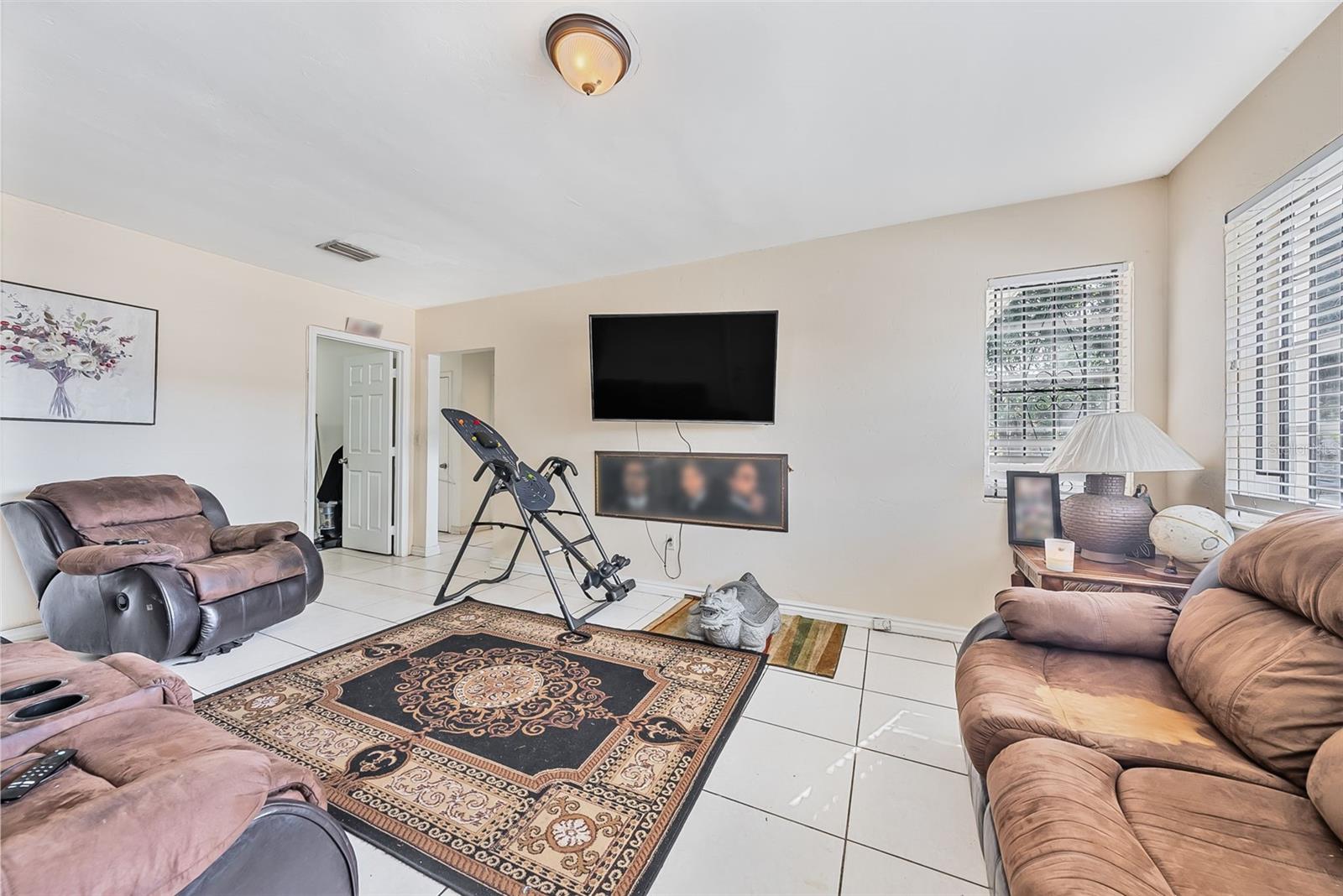 07TH AVE HIGHLANDS - Residential Income