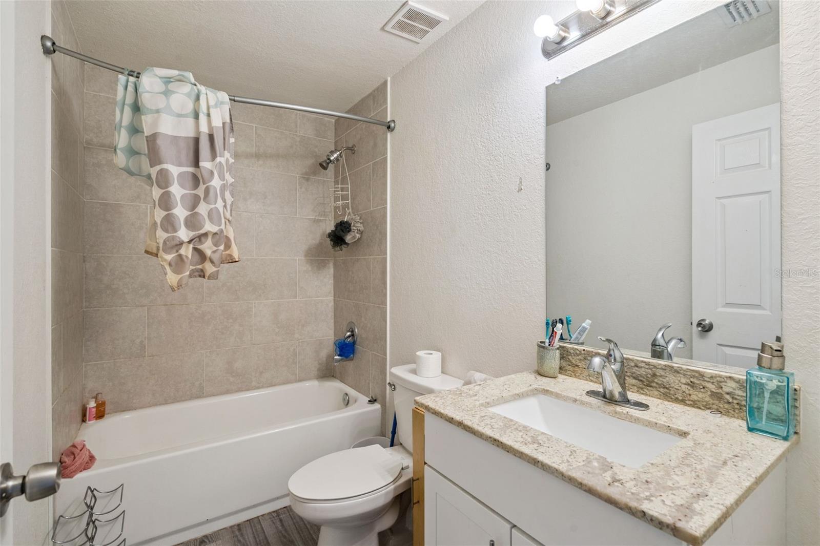 MARION OAKS UN 9 - Residential