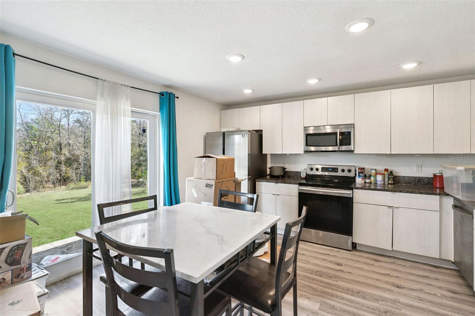 MARION OAKS UN 9 - Residential