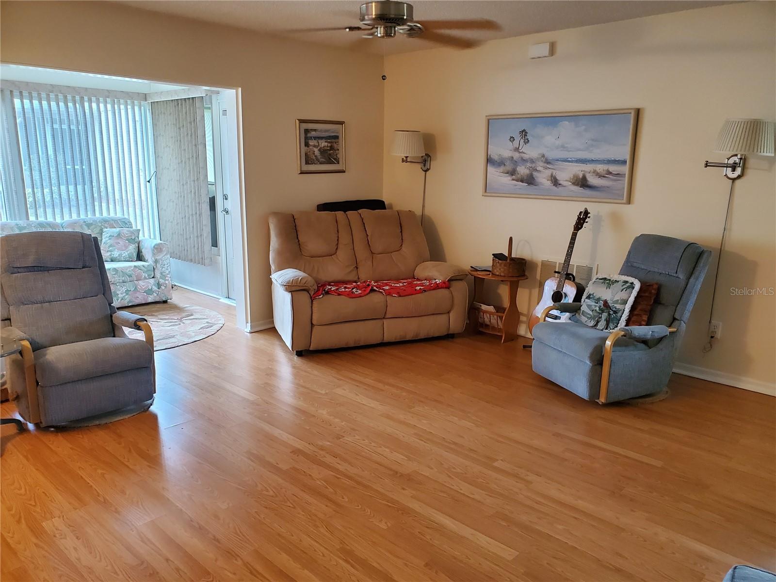 CAMBRIDGE E CONDO REV - Residential Lease