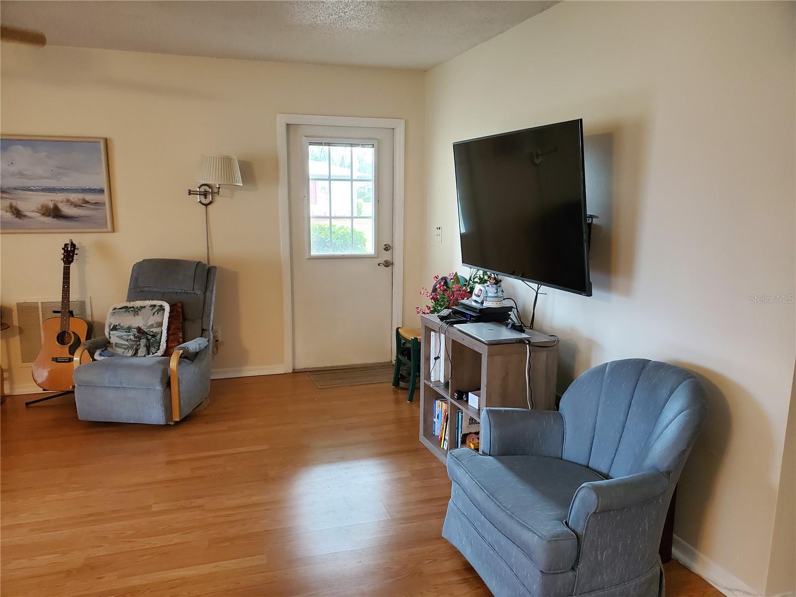 CAMBRIDGE E CONDO REV - Residential Lease