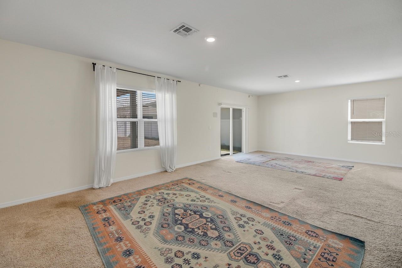 LAKE DENHAM ESTATES - Residential