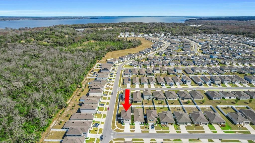 Photo of 3429 Curlew Avenue, Leesburg, FL 34748 (MLS # O6383761)