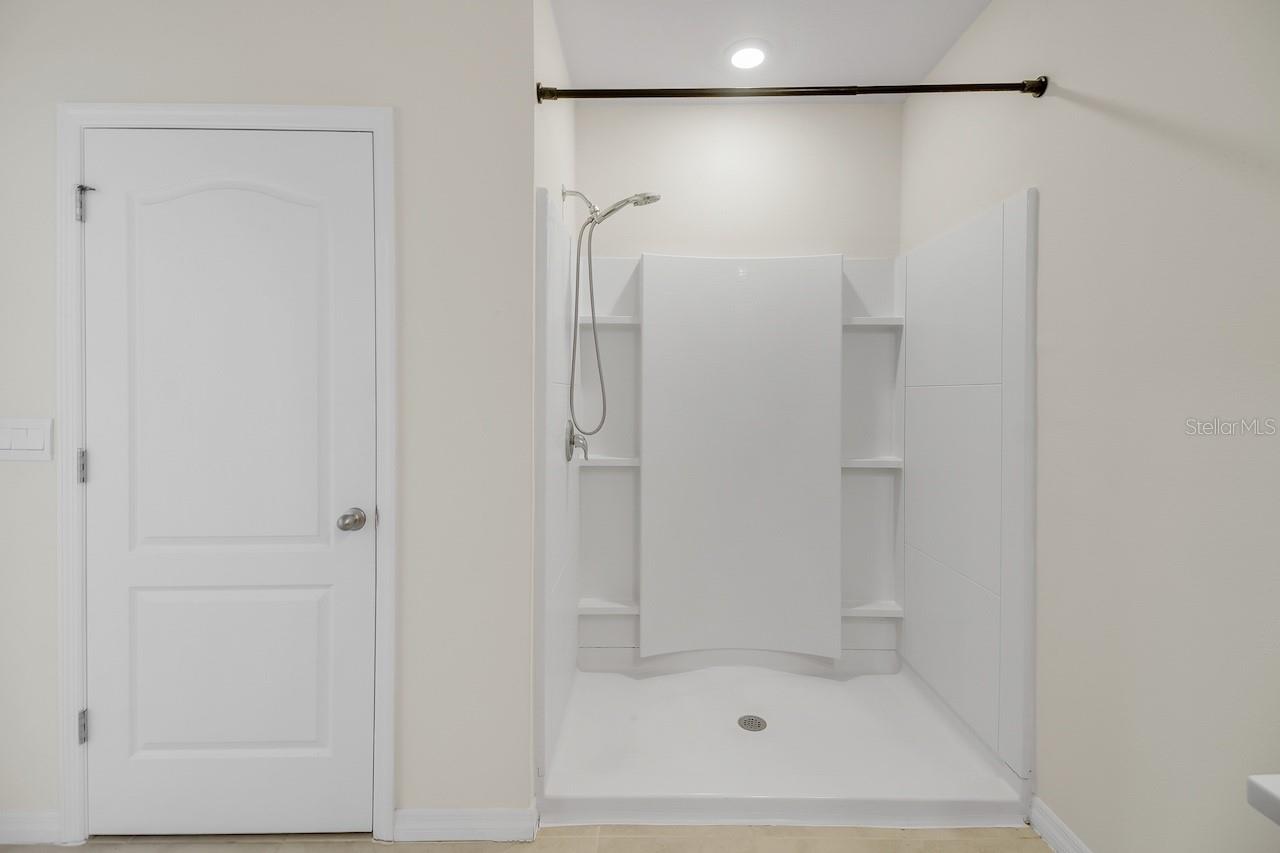 LAKE DENHAM ESTATES - Residential