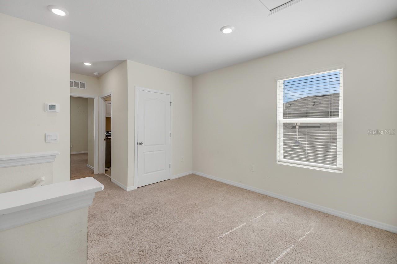 LAKE DENHAM ESTATES - Residential