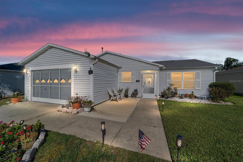 Photo of 8143 SE 175th Columbia Place, The Villages, FL 32162 (MLS # OM713357)