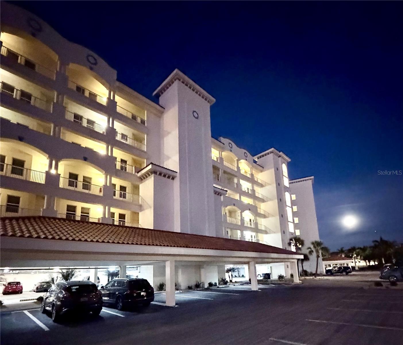 LAS BRISAS CONDO - Residential Lease