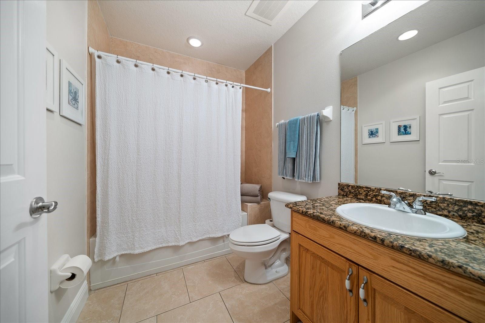 LAS BRISAS CONDO - Residential Lease