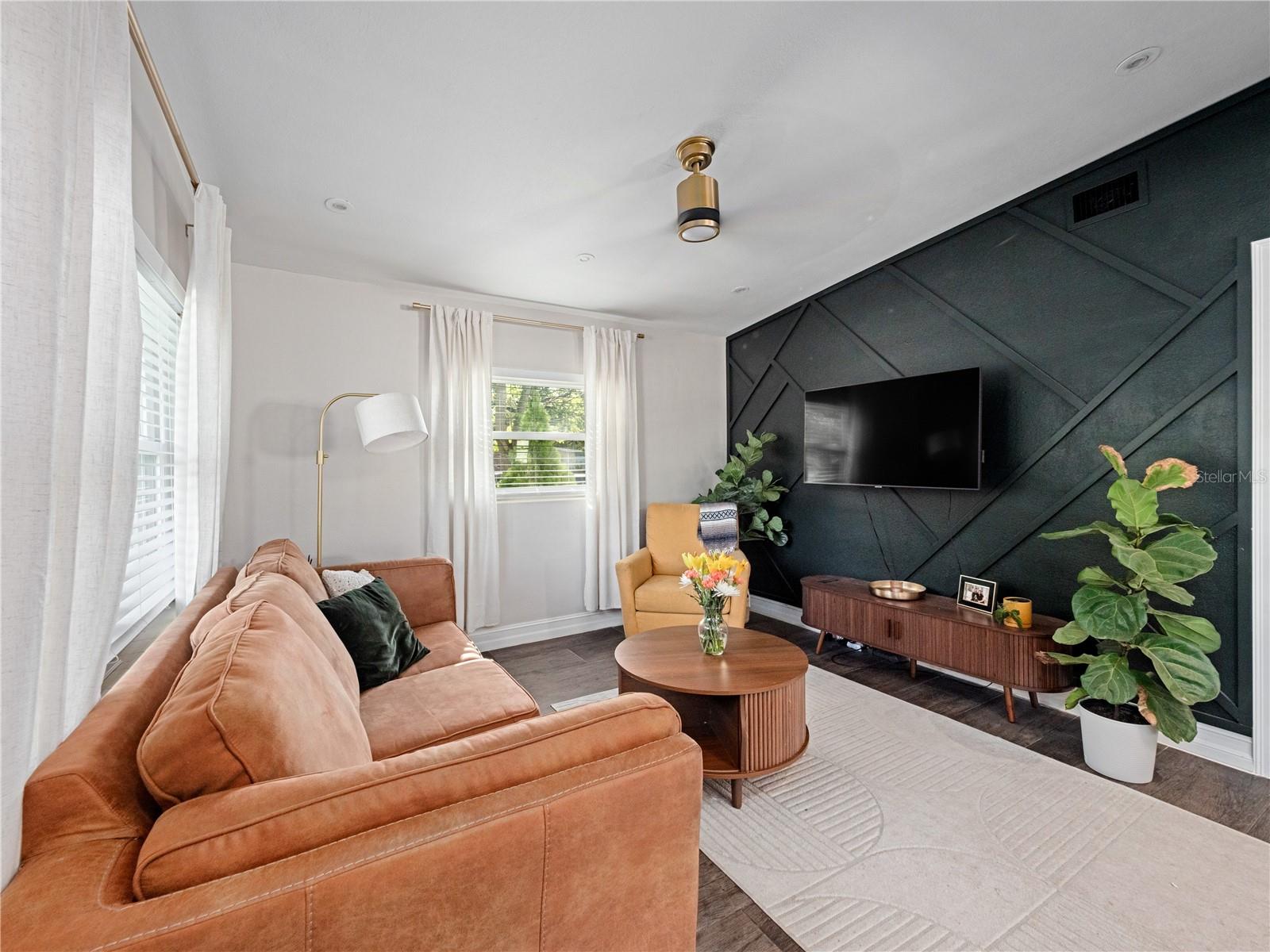 SOUTH PINECREST 4TH ADD - Residential