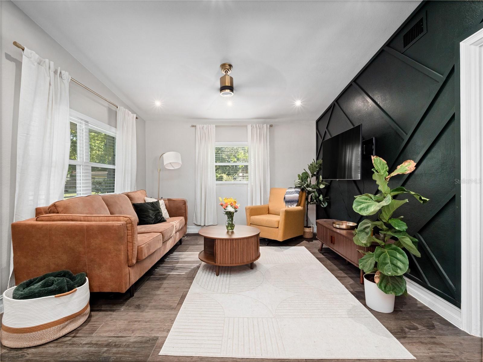 SOUTH PINECREST 4TH ADD - Residential