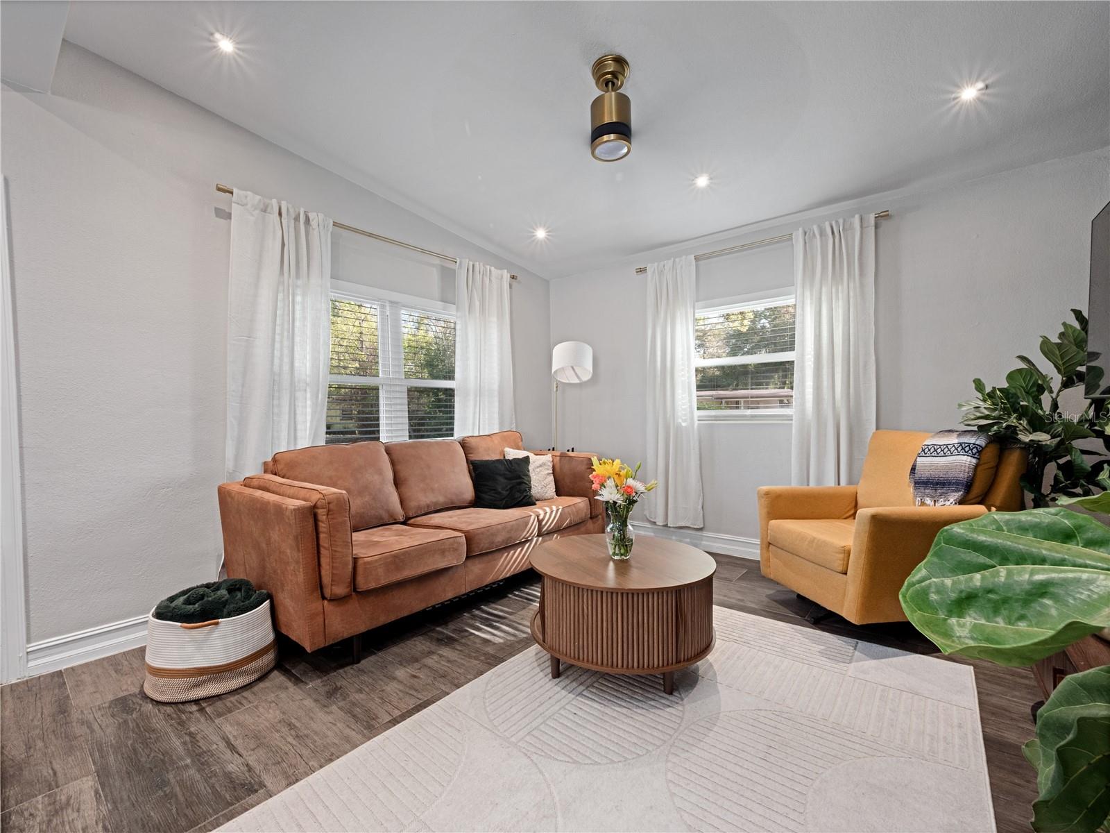 SOUTH PINECREST 4TH ADD - Residential