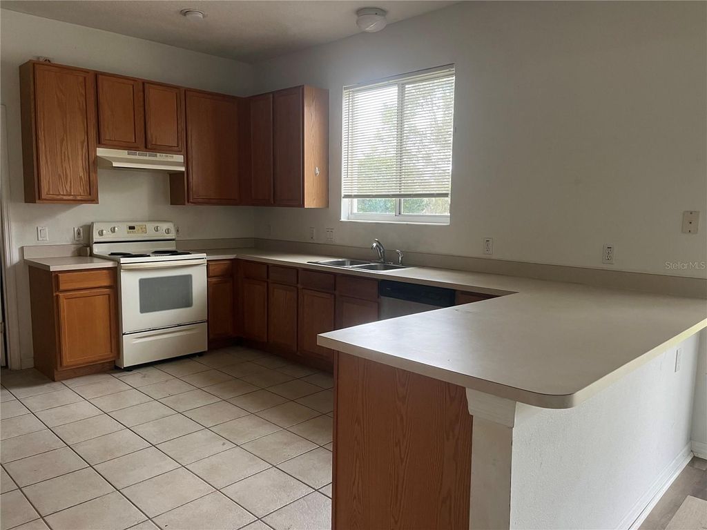 Photo of 426 Janice Kay Place, Kissimmee, FL 34744 (MLS # S5144122)