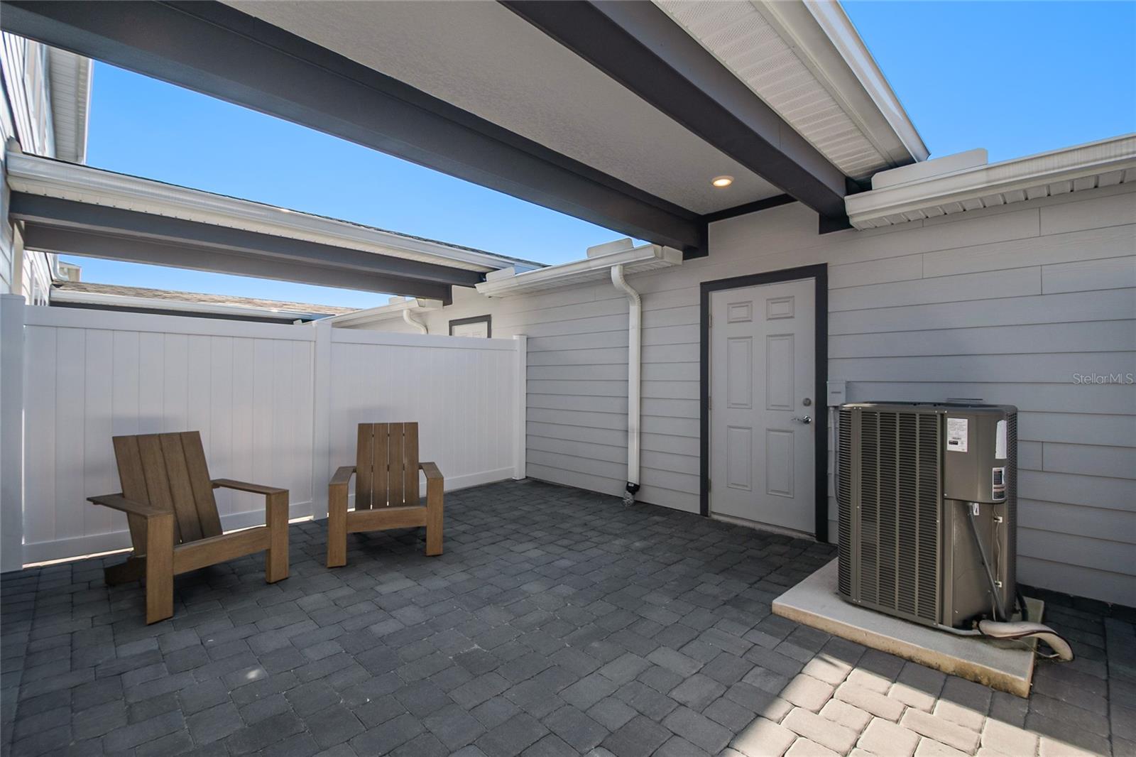 EVERBE PH 1A - Residential