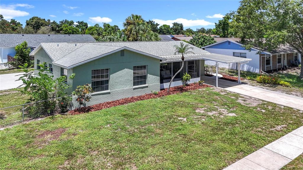 Photo of 4114 29th Avenue W, Bradenton, FL 34205 (MLS # A4661566)