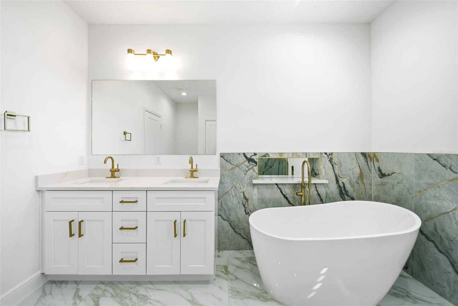 FROSTS ADD 2 TO ALTAMONTE - Residential