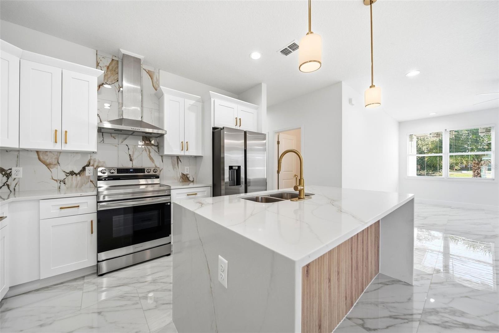 FROSTS ADD 2 TO ALTAMONTE - Residential