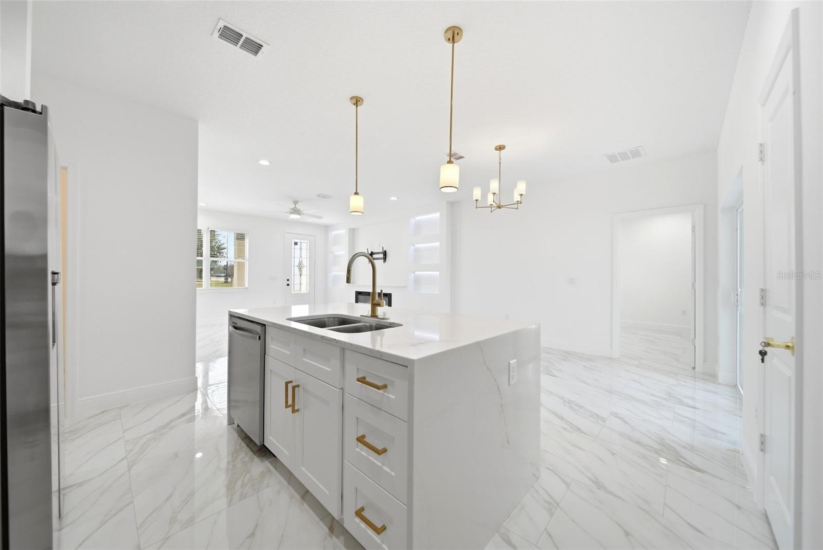 FROSTS ADD 2 TO ALTAMONTE - Residential