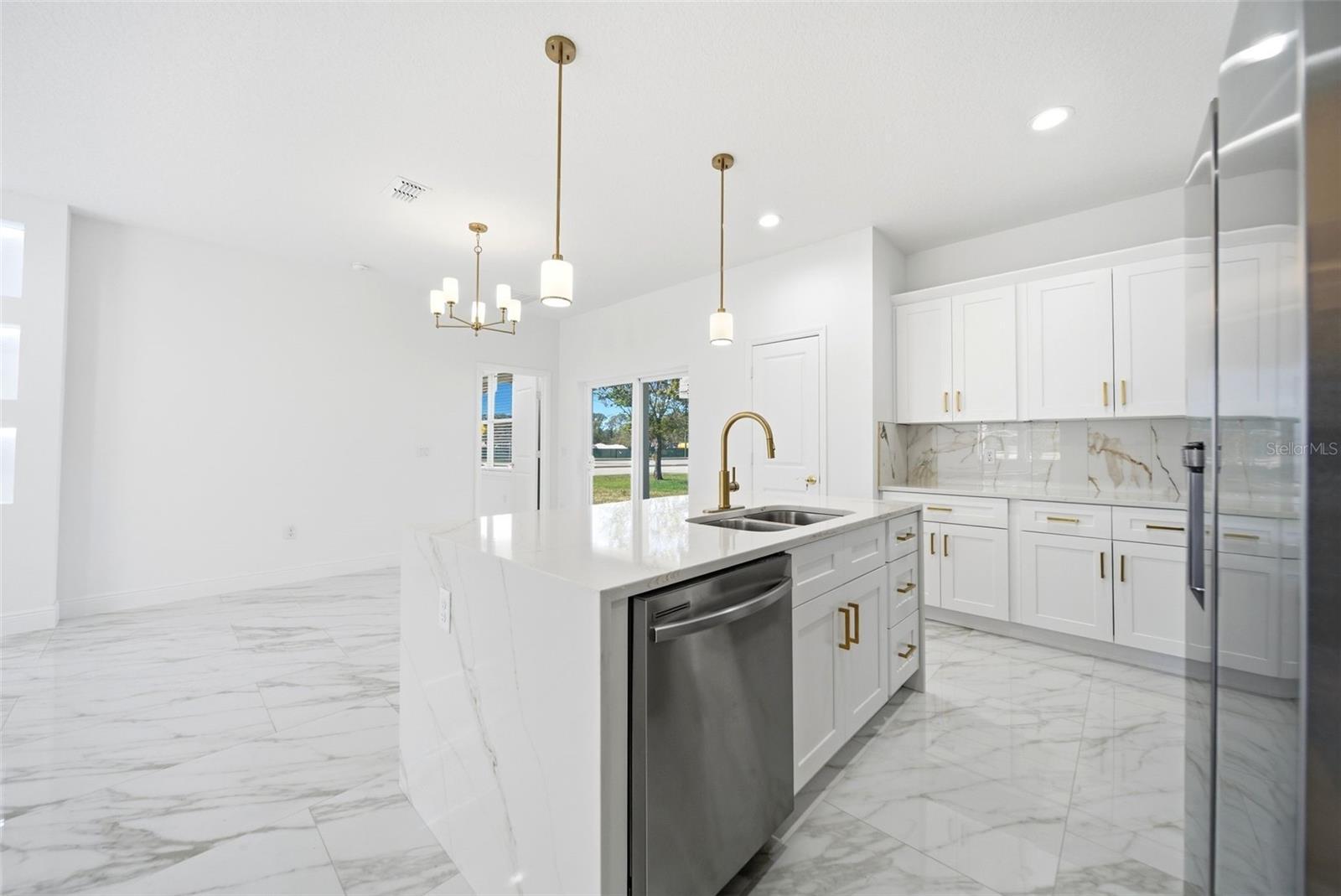 FROSTS ADD 2 TO ALTAMONTE - Residential