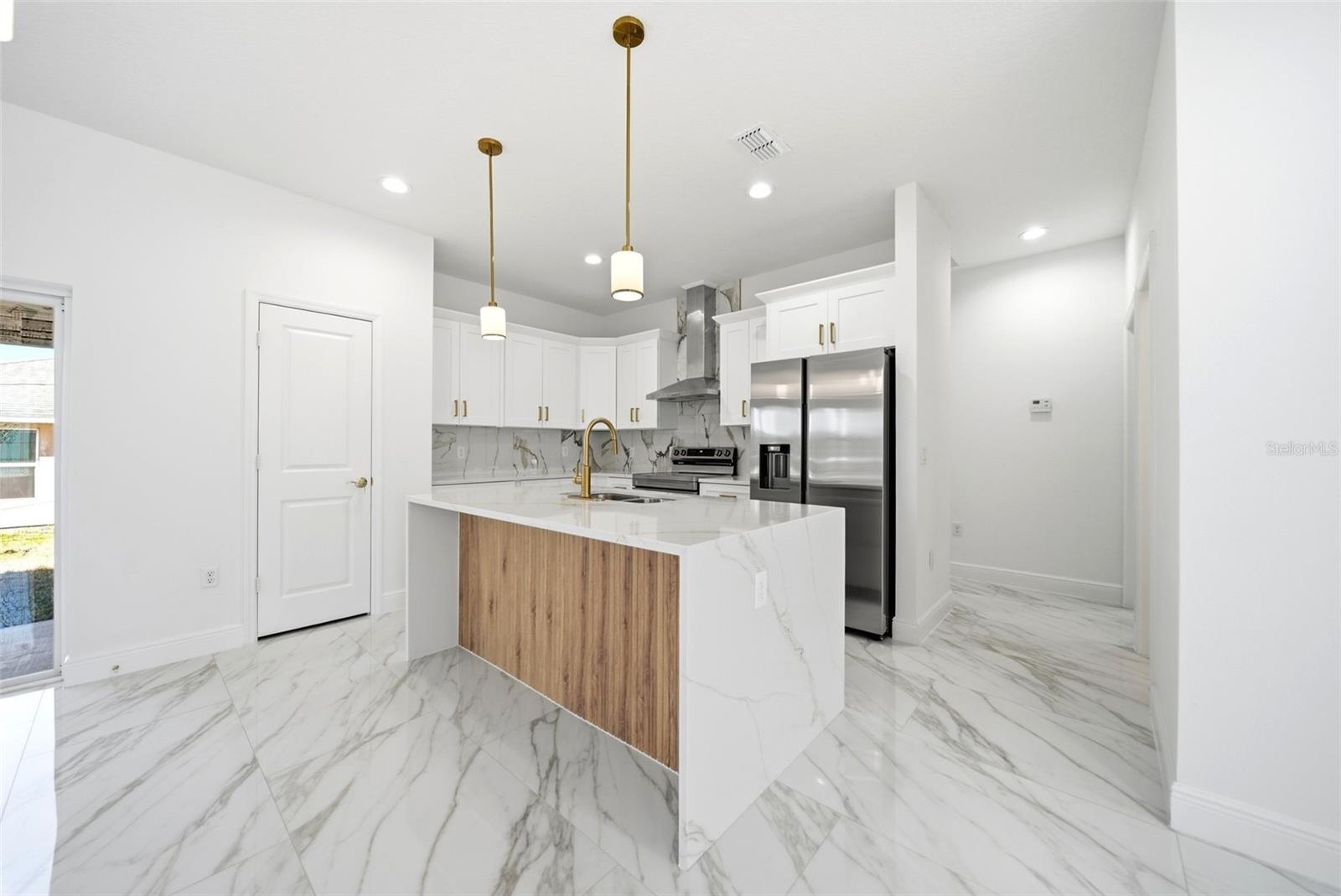 FROSTS ADD 2 TO ALTAMONTE - Residential