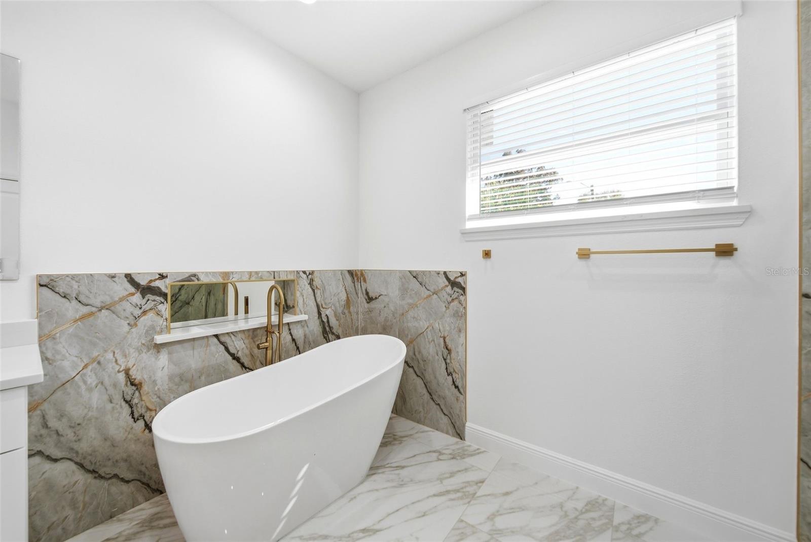 FROSTS ADD 2 TO ALTAMONTE - Residential