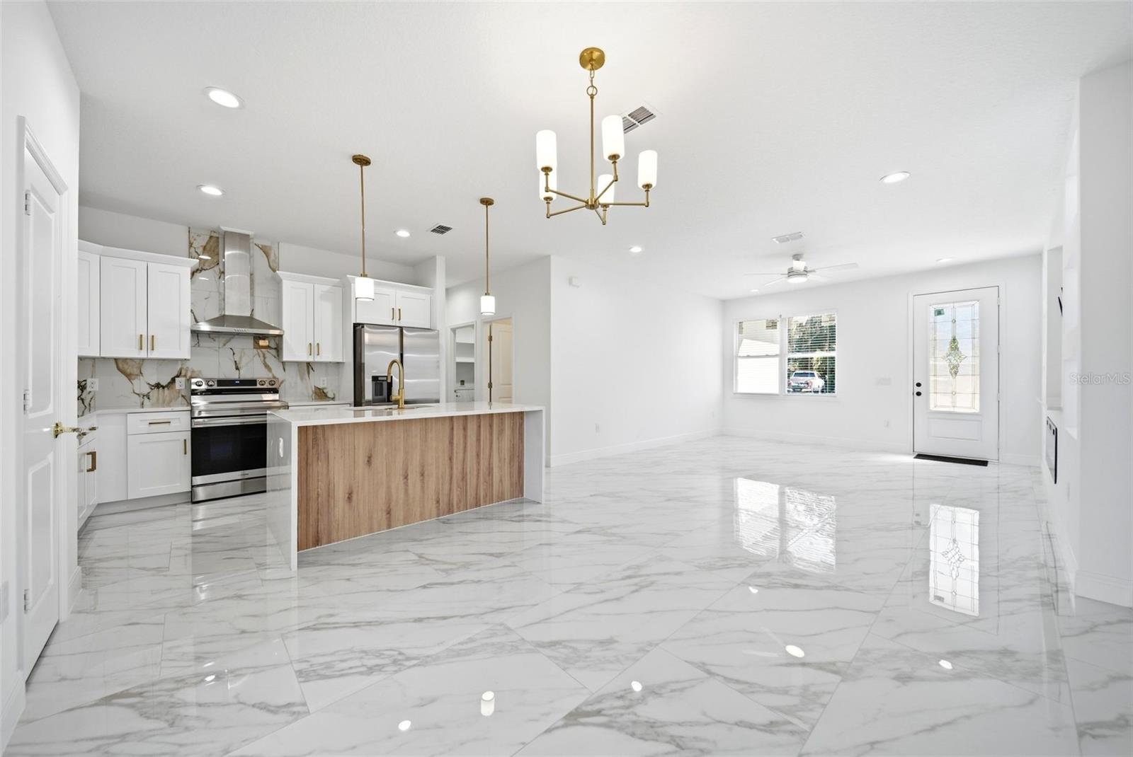 FROSTS ADD 2 TO ALTAMONTE - Residential