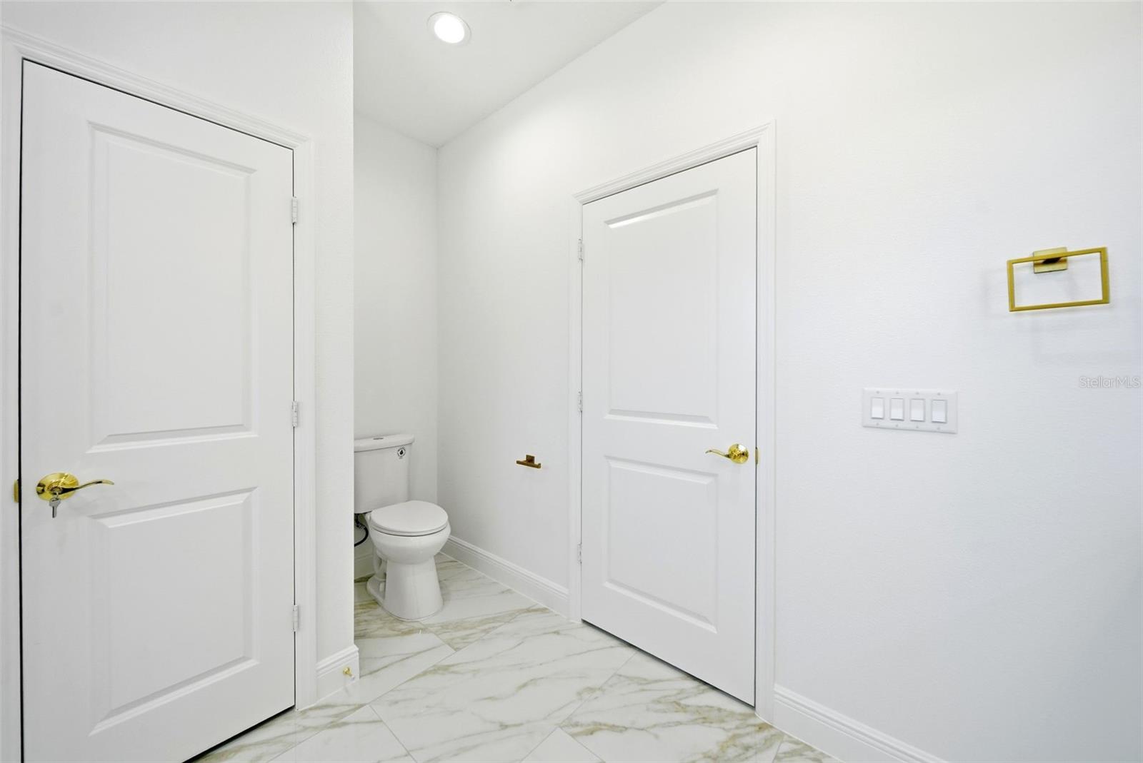 FROSTS ADD 2 TO ALTAMONTE - Residential