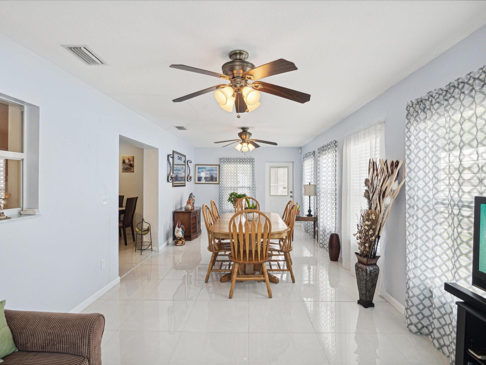 SPRING HILL - Residential