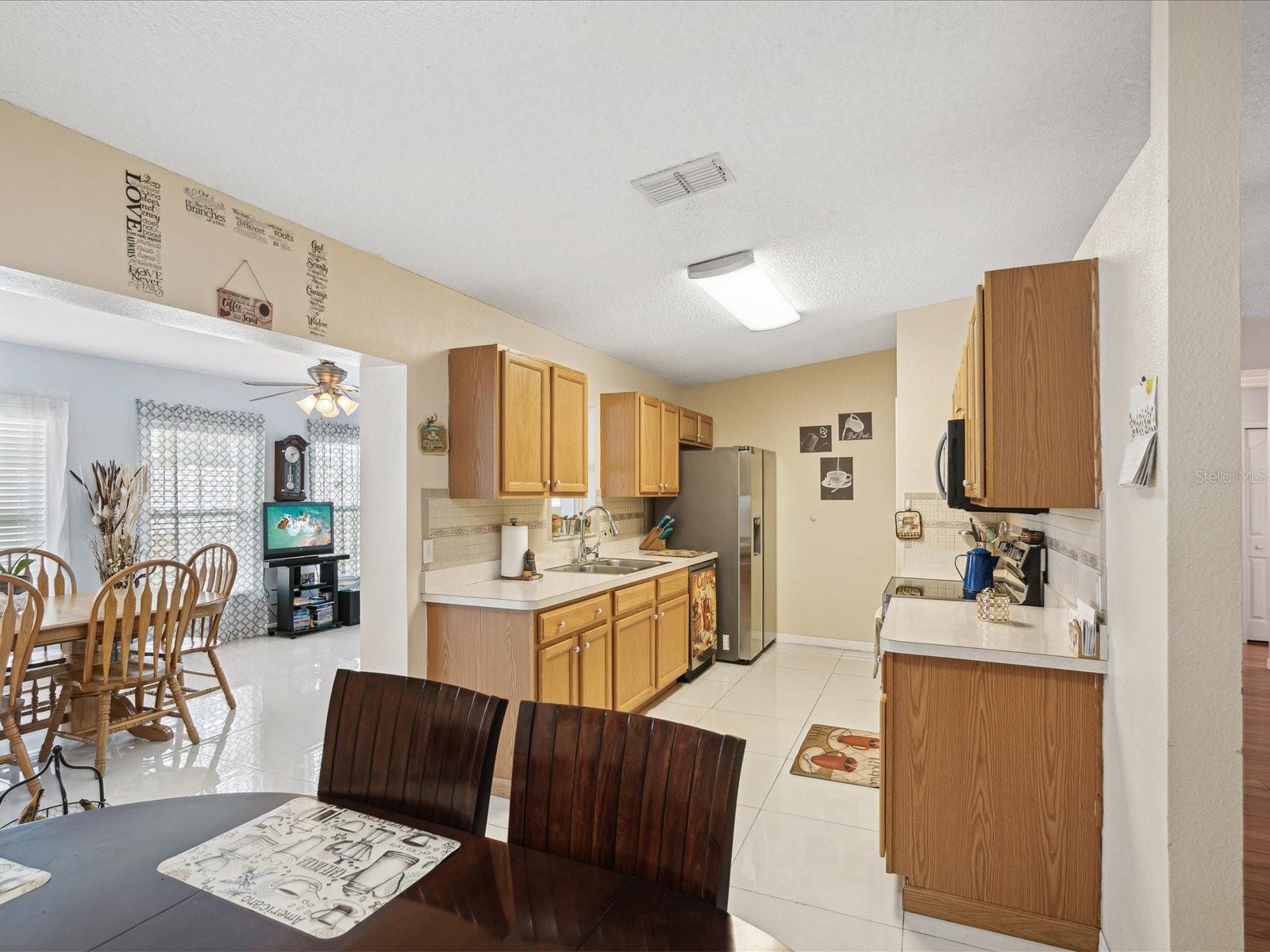 SPRING HILL - Residential