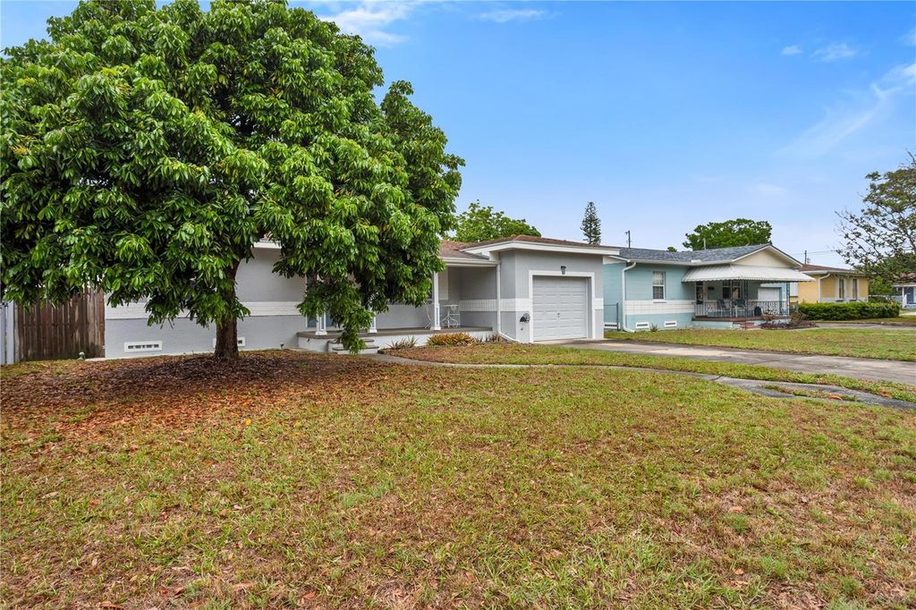 Photo of 2425 36th Avenue N, St Petersburg, FL 33713 (MLS # TB8495647)