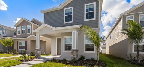 Photo of 454 Windy Willow Way, Saint Cloud, FL 34771 (MLS # L4956415)