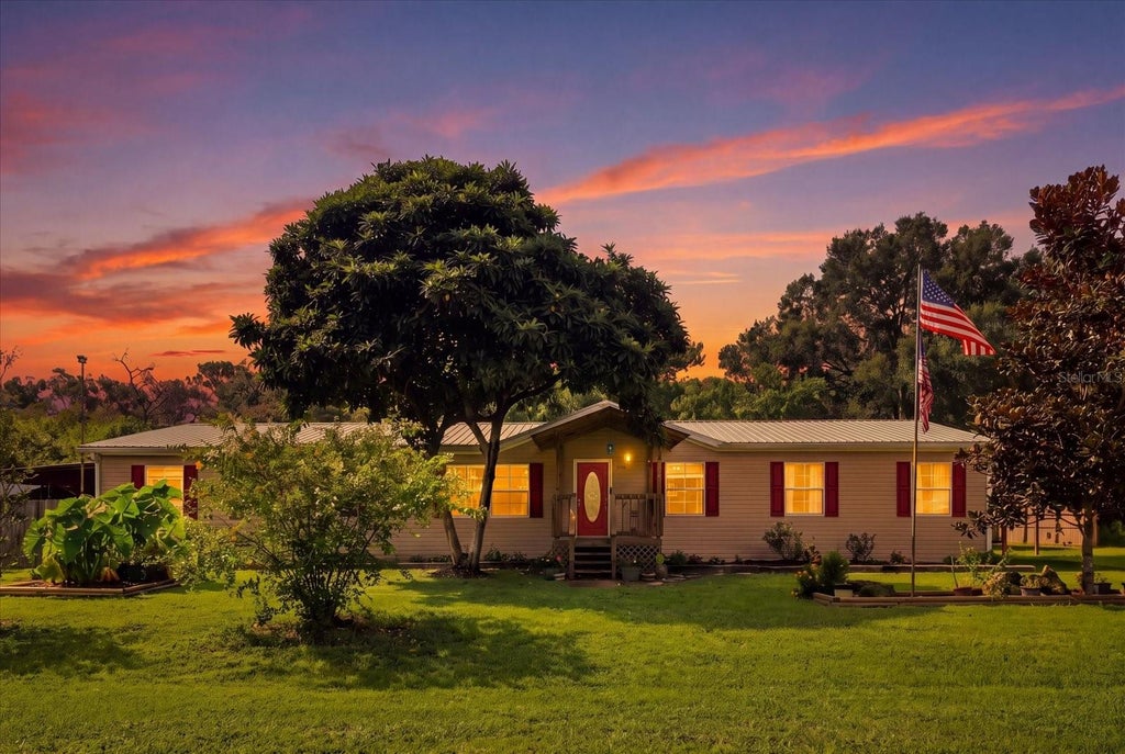 Photo of 3390 SE 146th Lane, Summerfield, FL 34491 (MLS # OM732019)